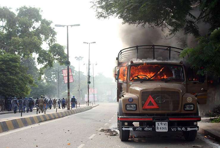 بھارتی شہر لکھنؤ میں یوم القدس اور شیعہ وقف بورڈ بچاؤ ریلی پر پولیس کا تشدد