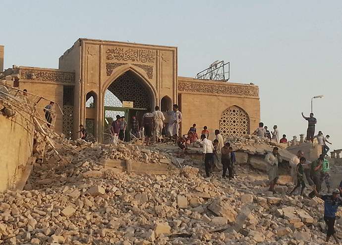 ISIL Terrorists Demolish Nabi Shiyt Shrine in Mosul
