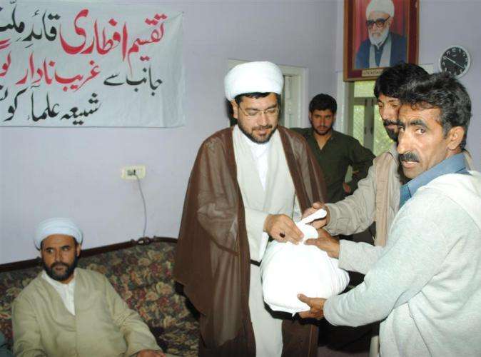 اسکردو، شیعہ علماء کونسل کیجانب سے بلتستان کے غریب اور نادار افراد میں افطاری تقسیم ہو رہی ہے