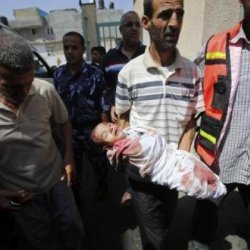 فلسطيني رزق بـ 3 أطفال بعد ربع قرن .. وقتلتهم إسرائيل في ثوانٍ