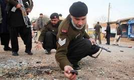 پشاور پولیس نے 10کلوو زنی دیسی ساختہ بم ناکارہ بنادیا