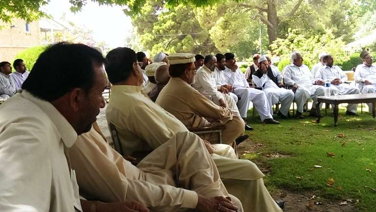 چیف جسٹس (ر) پشاور ہائی کورٹ سید ابن علی کے زیرنگرانی ہنگو امن جرگہ مذاکرات میں مصروف