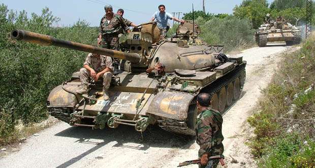 Syrian Army Targets Terrorists on Qalamoun Barrens