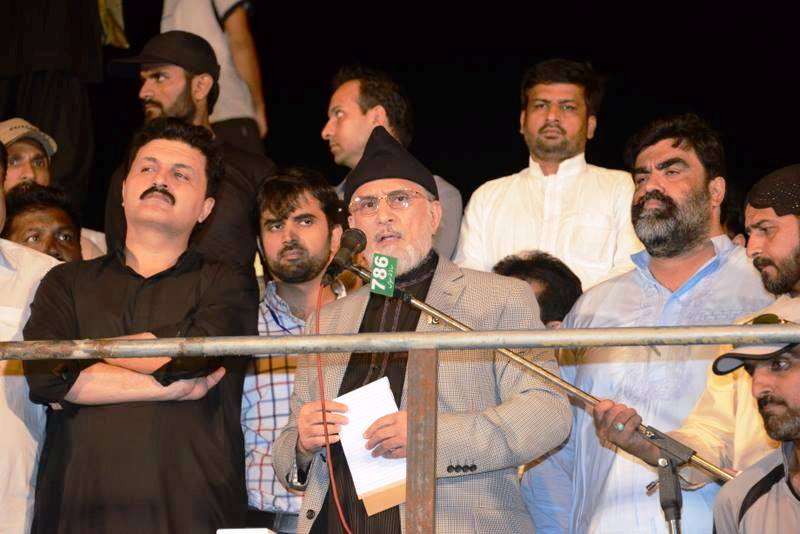 اسلام آباد میں نو روز سے دھرنا دیئے بیٹھے انقلاب مارچ کے شرکاء کی تصویری جھلکیاں
