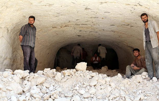 بیمارستان هایی شبیه معدن در سوریه