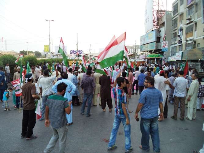 کراچی میں ایم ڈبلیو ایم، عوامی تحریک، سنی اتحاد کونسل اور سنی تحریک کا احتجاجی دھرنا