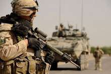 اعزام نظامیان آمریکایی به عراق به بهانه مبارزه با داعش