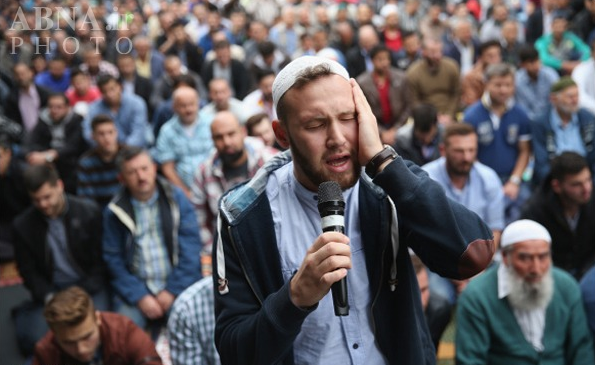 تجمع بزرگ مسلمانان آلمان در اعتراض به جنایات داعش