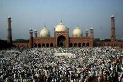 ملک بھر میں عیدالاضحی مذہبی جوش و جذبے سے منائی جا رہی ہے