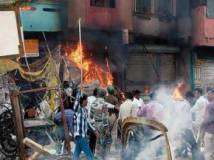 نئی دہلی، ہندوؤں نے بازار جلا دیا، کرفیو نافذ