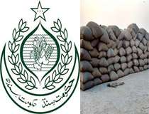 سندھ حکومت نے امدادی گندم کے نام پر مٹی سے بھری بوریاں تھر پارکر پہنچا دی
