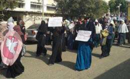 حمله سربازان مصری به واحد دخترانه دانشگاه الازهر