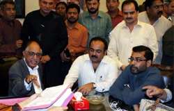 کراچی بدامنی، ایم کیو ایم نے سندھ اسمبلی کا اجلاس طلب کرنے کی درخواست دیدی