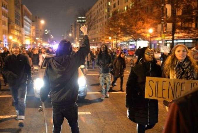 سیاہ فام افراد کے قتل کے فیصلوں اور نسل پرستی کیخلاف امریکہ بھر میں احتجاجی مظاہرے