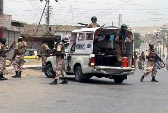 کراچی کے علاقے رامسوامی سے 9 جرائم پیشہ افراد گرفتار، تعلق ایم کیو ایم سے ہے، رینجرز