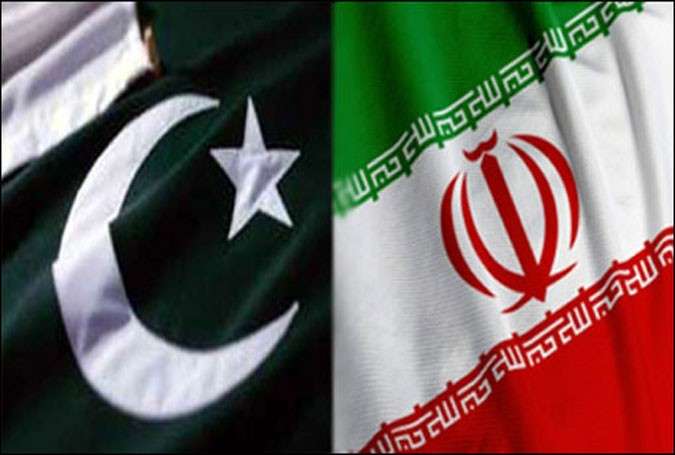 پاکستان نے ایران سے خام تیل کی درآمد دوبارہ شروع کر دی