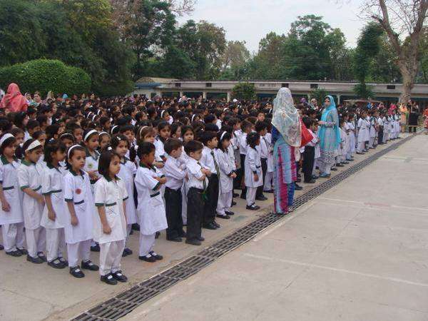 سانحہ پشاور میں شہید ہونے والے بچوں کی کچھ یادگار تصاویر