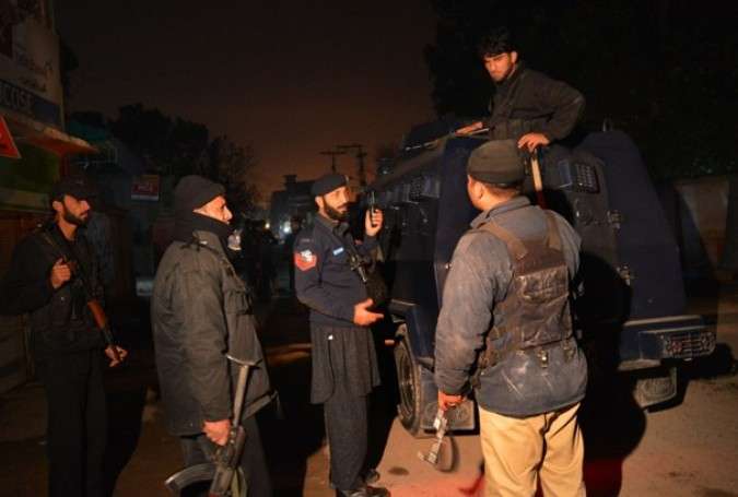 پشاور، مچنی پل پر دہشتگردوں کا حملہ، سب انسپکٹر شہید، 2 دہشتگرد ہلاک