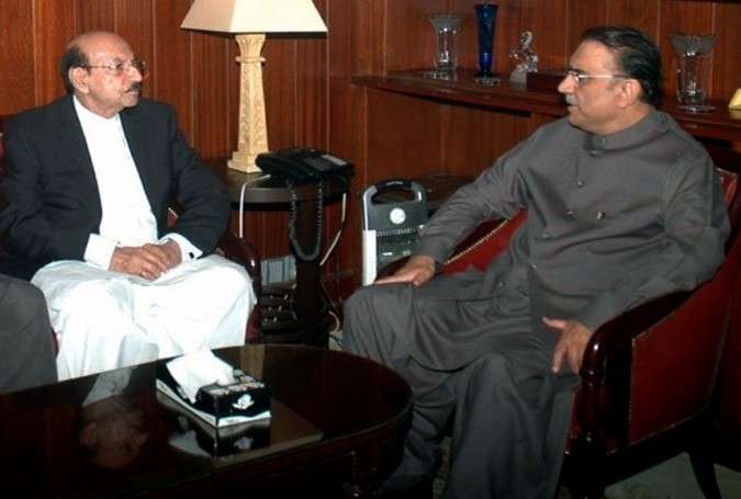 آصف زرداری نے وزیراعلیٰ سندھ قائم علی شاہ کو ناراض اراکین کو منانے کا ٹاسک دیدیا