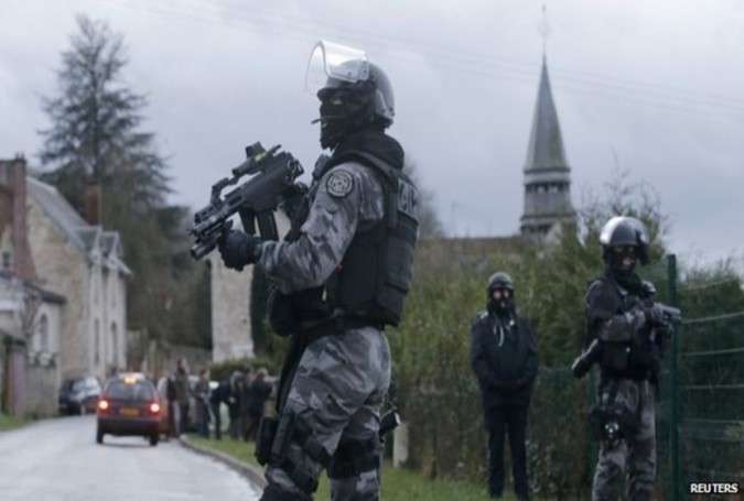 فرانس، ملک بھر میں پولیس ہائی الرٹ،شمالی علاقوں میں سرچ آپریشن
