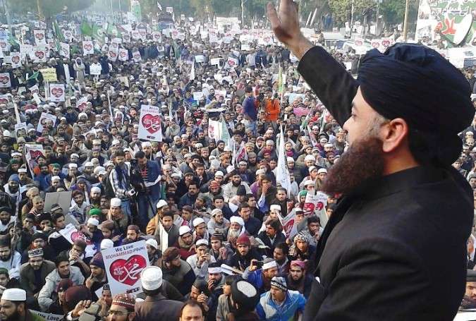 لاہور، گستاخانہ خاکوں کے خلاف سنی تحریک کا احتجاجی مظاہرہ