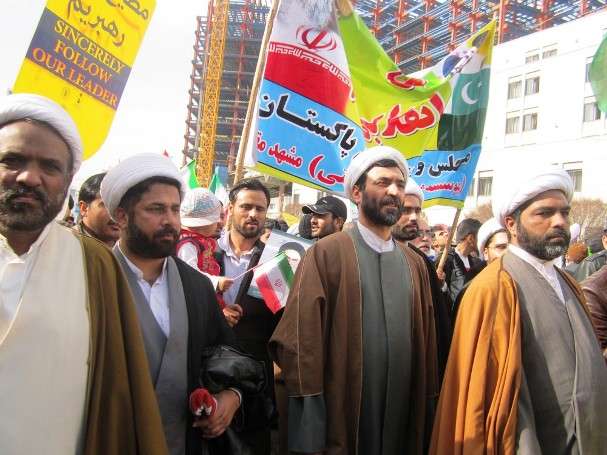 مشہد مقدس، انقلاب اسلامی ایران کی 36ویں سالگرہ کے موقع پر نکالی جانیوالی ریلی میں پاکستانی علماء و طلباء کی شرکت