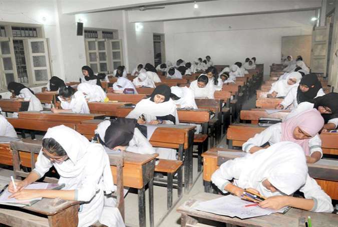 سکیورٹی خدشات، کراچی میں میٹرک امتحانات کے لیے 3 بڑے مراکز بنانے پر غور