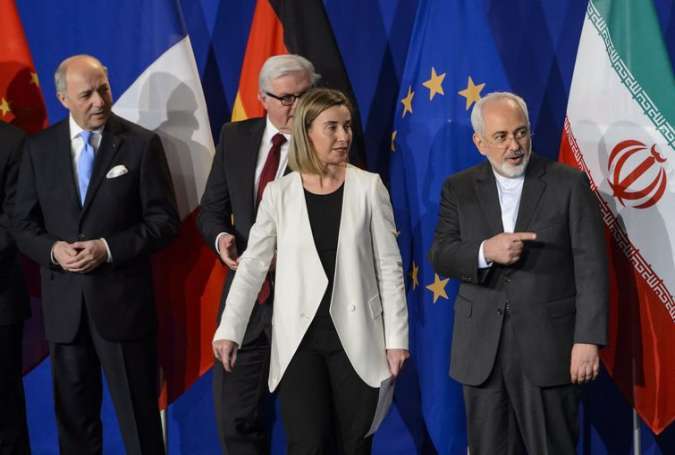 Federica Mogherini dan Zarif dalam jumpa Pers di Lausanne, Swiss