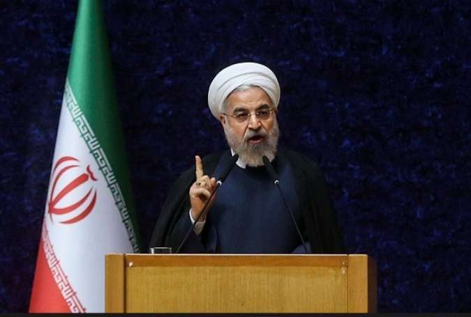 ملت ایران دباؤ، پابندیوں اور طاقت کے سامنے گھٹنے نہیں ٹیکے گی، ڈاکٹر حسن روحانی