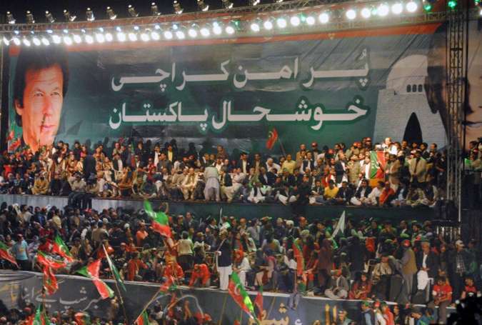 تحریک انصاف کا ایم کیو ایم کے مرکز جناح گراؤنڈ عزیزآباد کیبجائے شارع پاکستان پر جلسے کا اعلان
