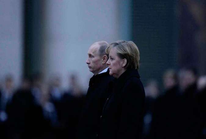 Merkel: «Rusiyaya sanksiyalar Minsk sazişinin yerinə yetirilməsindən asılıdır»