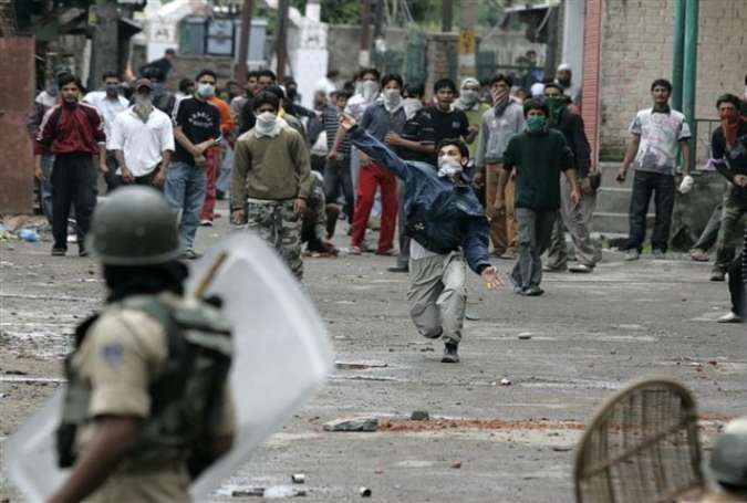 مقبوضہ کشمیر میں بھارتی وزیر دفاع کے بیان پر شدید اشتعال