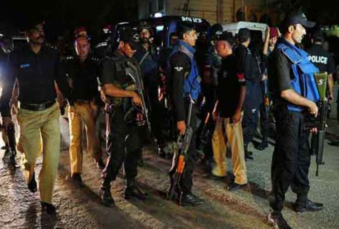کراچی، پولیس مقابلے میں دو دہشتگرد ہلاک