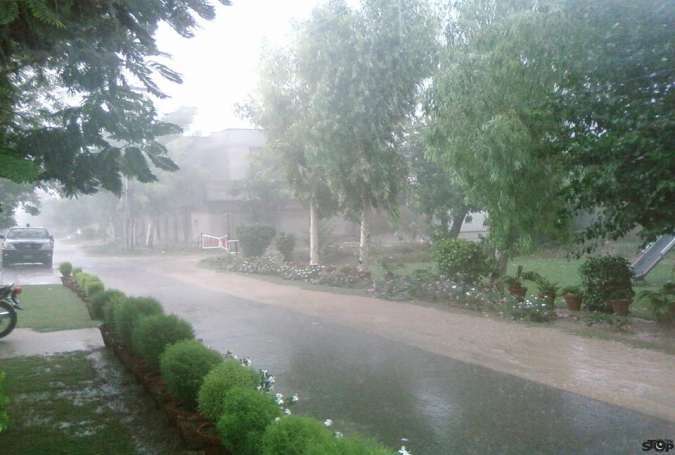 وفاقی دارالحکومت، راولپںڈی، تلہ گنگ، میانوالی، ڈی آئی خان سمیت کئی شہروں میں بارش