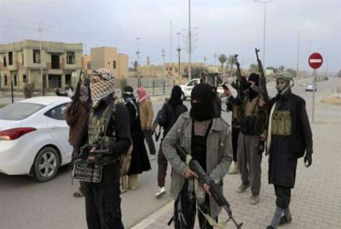 ISIL Takfiri militants in the northern Iraqi city of Mosul