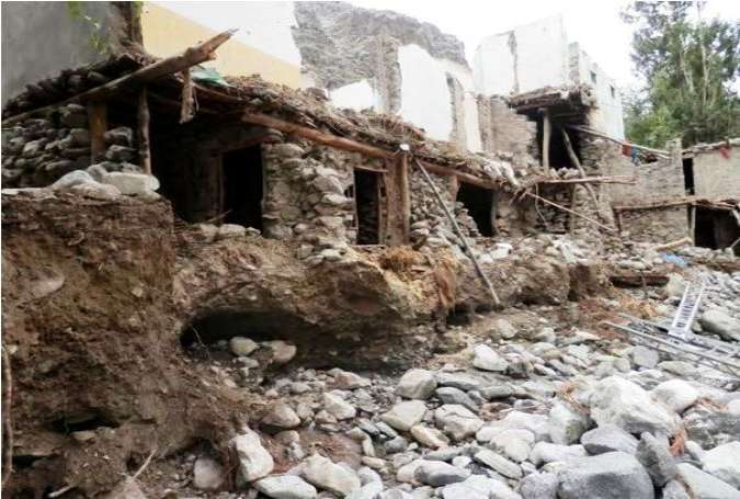 گلگت بلتستان میں گانچھے، اسکردو، استور اور اوشکھنداس میں تباہی، 2 افراد جاں بحق، درجنوں مکانات بہہ گئے