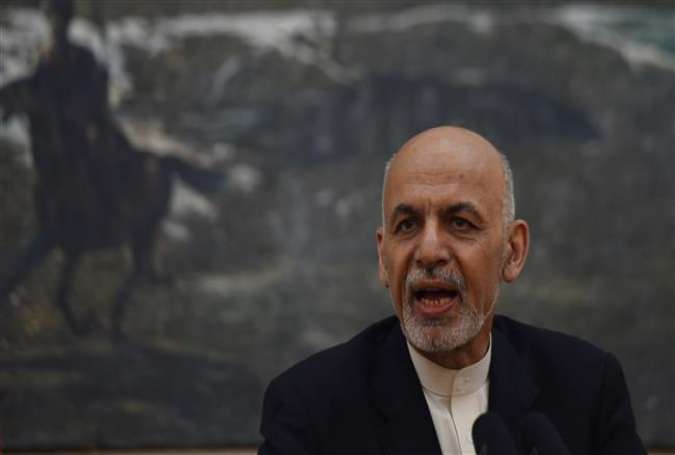 Afghan President Ashraf Ghani speaks during a press conference at the حresidential palace in Kabul, May 11, 2015.