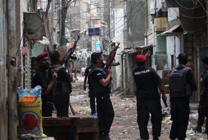 کراچی، لیاری گینگ وار کمانڈر عرفان عرف بلا پولیس مقابلے میں ہلاک