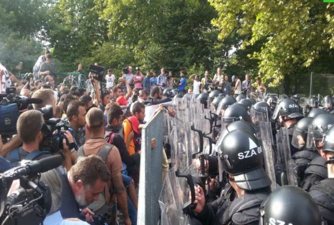 ہنگری پولیس کا تارکین وطن پر طاقت کا استعمال، متعدد زخمی