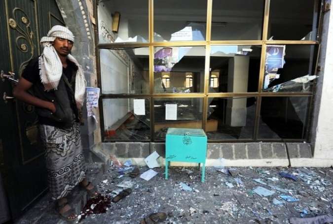 یمن، دارالحکومت صنعا کی مسجد میں نماز عید کے دوران 2 خودکش دھماکے، 35 نمازی شہید، درجنوں زخمی