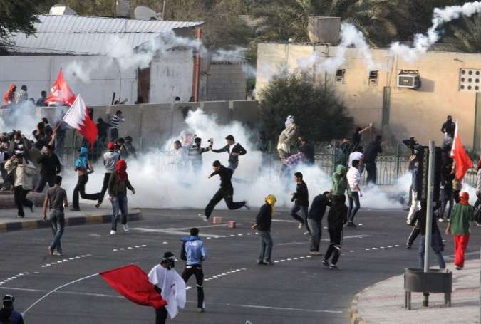 بحرین میں آمریت کے خلاف مظاہرے جاری، سیکیورٹی فورسز کا تشدد