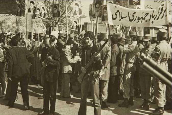 انقلاب اسلامی، استمرار بعثت، غدیر و عاشورا