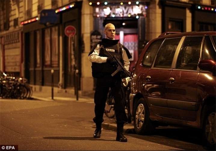پیرس میں فائرنگ اور دھماکے، 160 سے زائد افراد ہلاک، عالمی رہنماوں کیجانب سے شدید مذمت