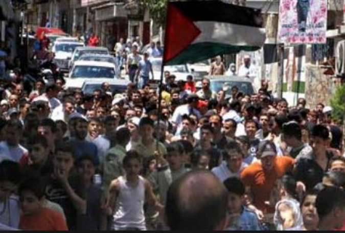 تظاهرات فلسطینی‌‌ها علیه سفر جان کری به سرزمین های اشغالی با شعار «آمریکا حامی تروریست‌ها»