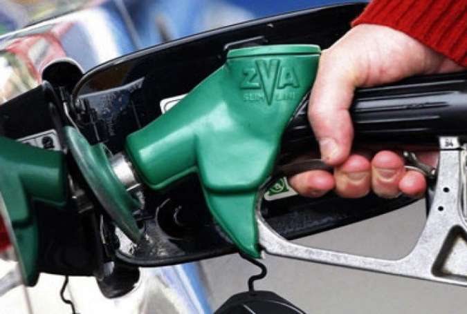 حکومت کا آئندہ ماہ کے لئے پیٹرول اور ڈیزل کی قیمتیں برقرار رکھنے کا اعلان