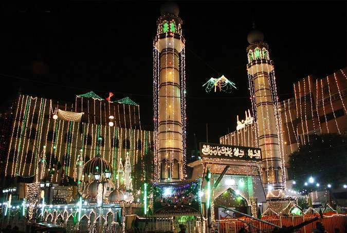 کراچی میں عید میلاالنبیؐ کا مرکزی جلوس کھارادر و نیو میمن مسجد سے 3 بجے برآمد ہوگا