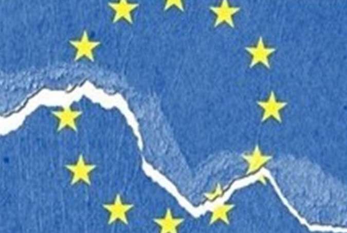 اکسپرس: سال 2016 می‌تواند سال فروپاشی اتحادیه اروپا باشد