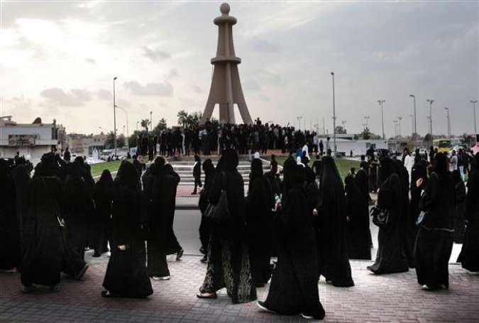 Saudis take part in a protest in the eastern coastal city of Qatif against the execution of prominent Shia cleric Sheikh Nimr al-Nimr by Saudi Arabia, on January 2, 2016.