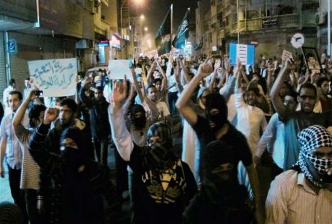 Saudi protesters chanting slogans during an anti-regime protest in Qatif, Eastern Province.
