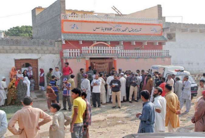 کراچی، بے رحم ڈمپر نے ایک ہی خاندان کے پانچ افراد کو کچل دیا